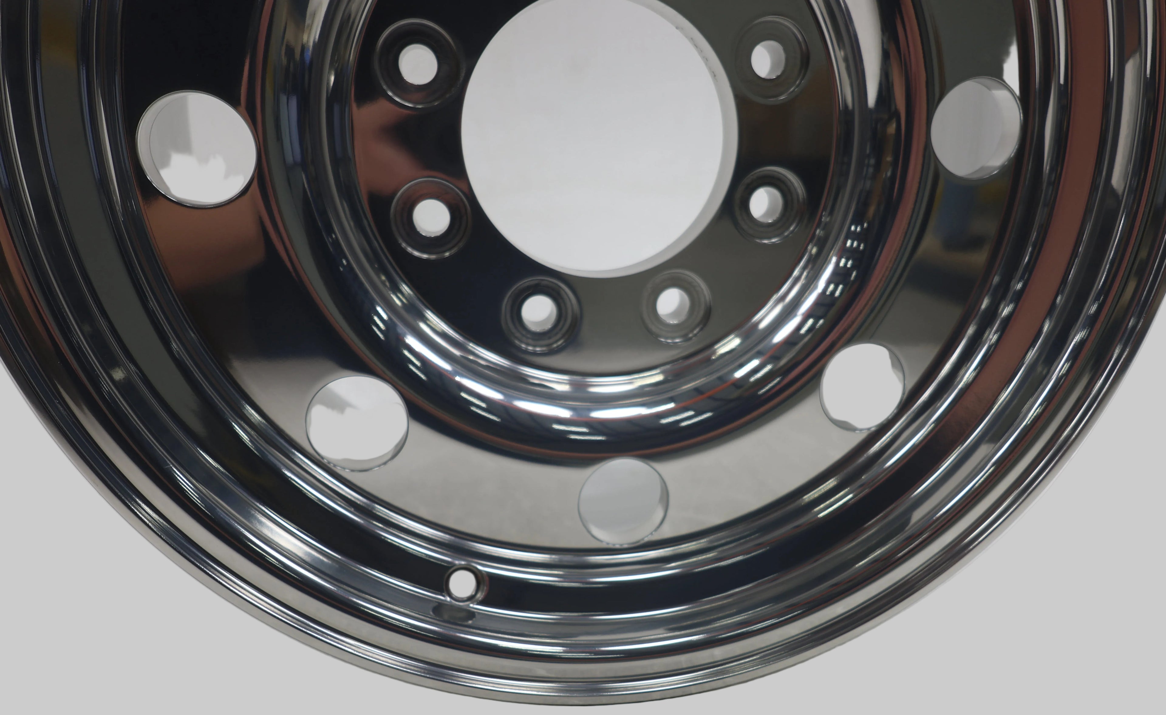17"x9" 8-Hole Polished Wheel 8x170 TF-008-SD